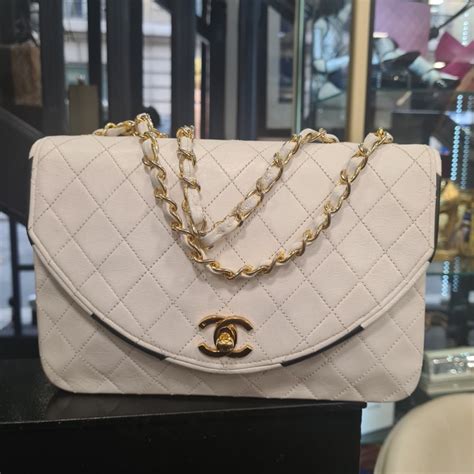 sac a main blanc chanel|sac chanel timeless occasion.